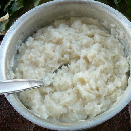 Krok 2 - Płatki ryżowe ze śliwką na mleku migdałowym foto