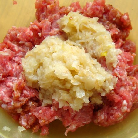 Krok 1 - Pljeskavica (Grillowany kotlet mielony z serem) foto