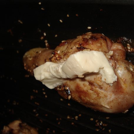 Krok 5 - Podudzie z kurczaka w marynacie z sezamem - Gorgonzolą wzbogacone :) foto