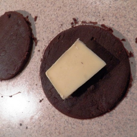 Krok 2 - Podwójnie czekoladowe ciasteczka foto