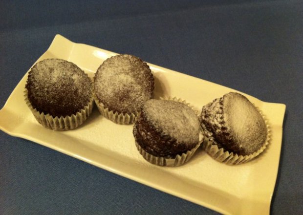 Fotografia przedstawiająca Podwójnie czekoladowe nadziewane muffiny
