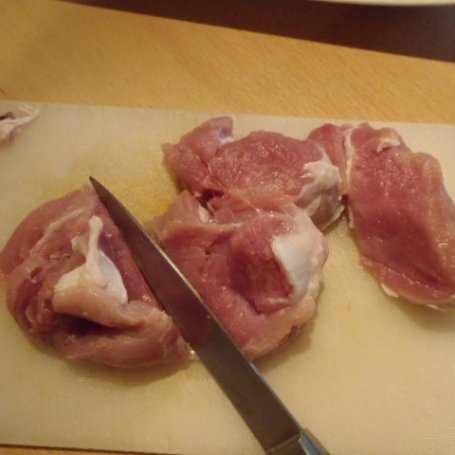 Krok 1 - Polędwiczka wieprzowa duszona z cebula foto