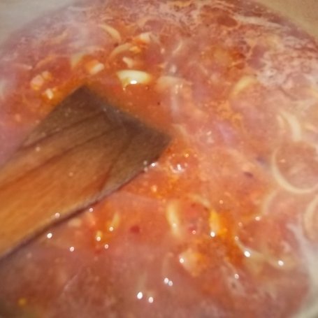 Krok 5 - Polędwiczki w sosie pomidorowym z miodem foto