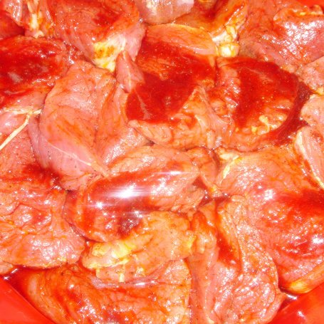 Krok 2 - Polędwiczki wieprzowe duszone w gęstym sosie musztardowo-miodowym z marchewką foto