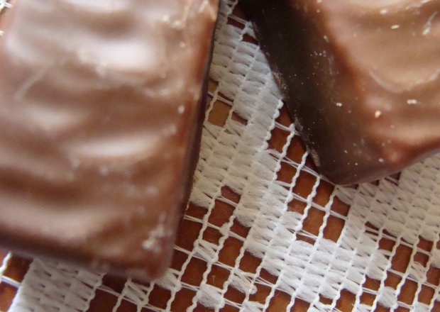 Fotografia przedstawiająca Polewa czekoladowa do ciast i ciasteczek