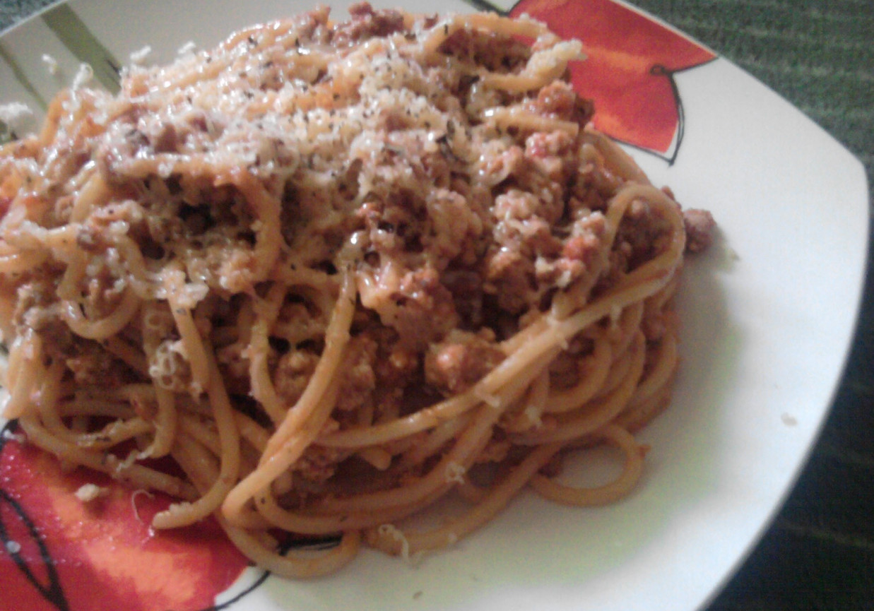 Polly Spaghetti z sosem bolońskim - mocno doprawione;) foto