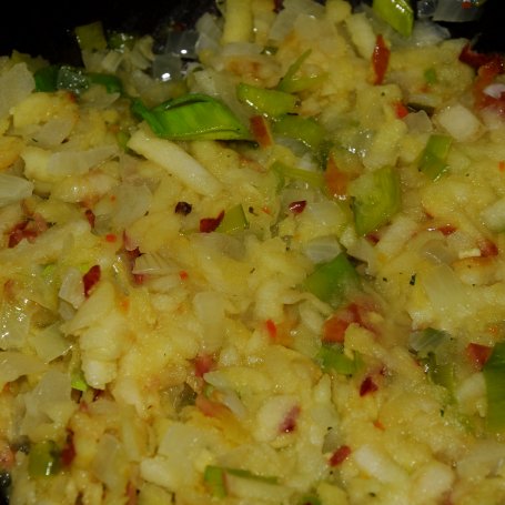 Krok 2 - Polska biała kiełbasa w kapuście włoskiej foto