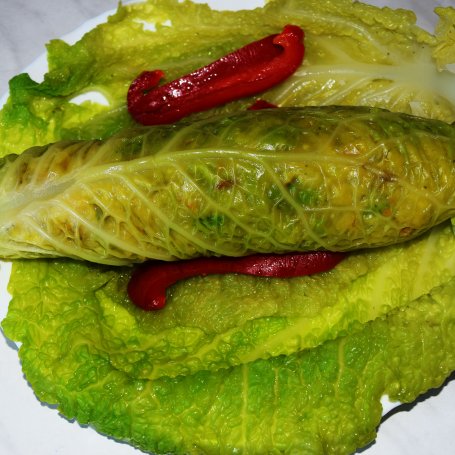 Krok 5 - Polska biała kiełbasa w kapuście włoskiej foto