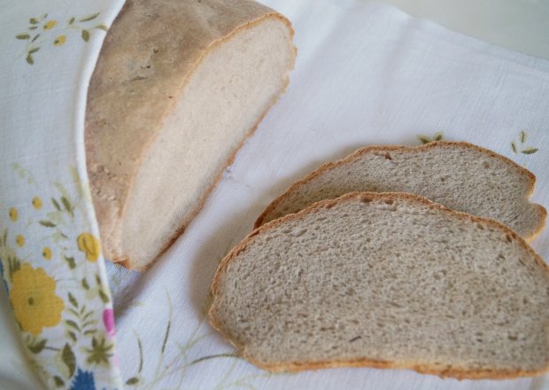 Fotografia przedstawiająca Polski chleb baltonowski