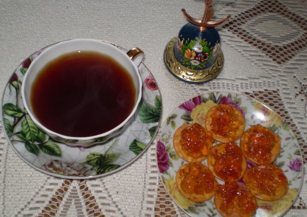 Fotografia przedstawiająca Pomarańczowa herbatka :