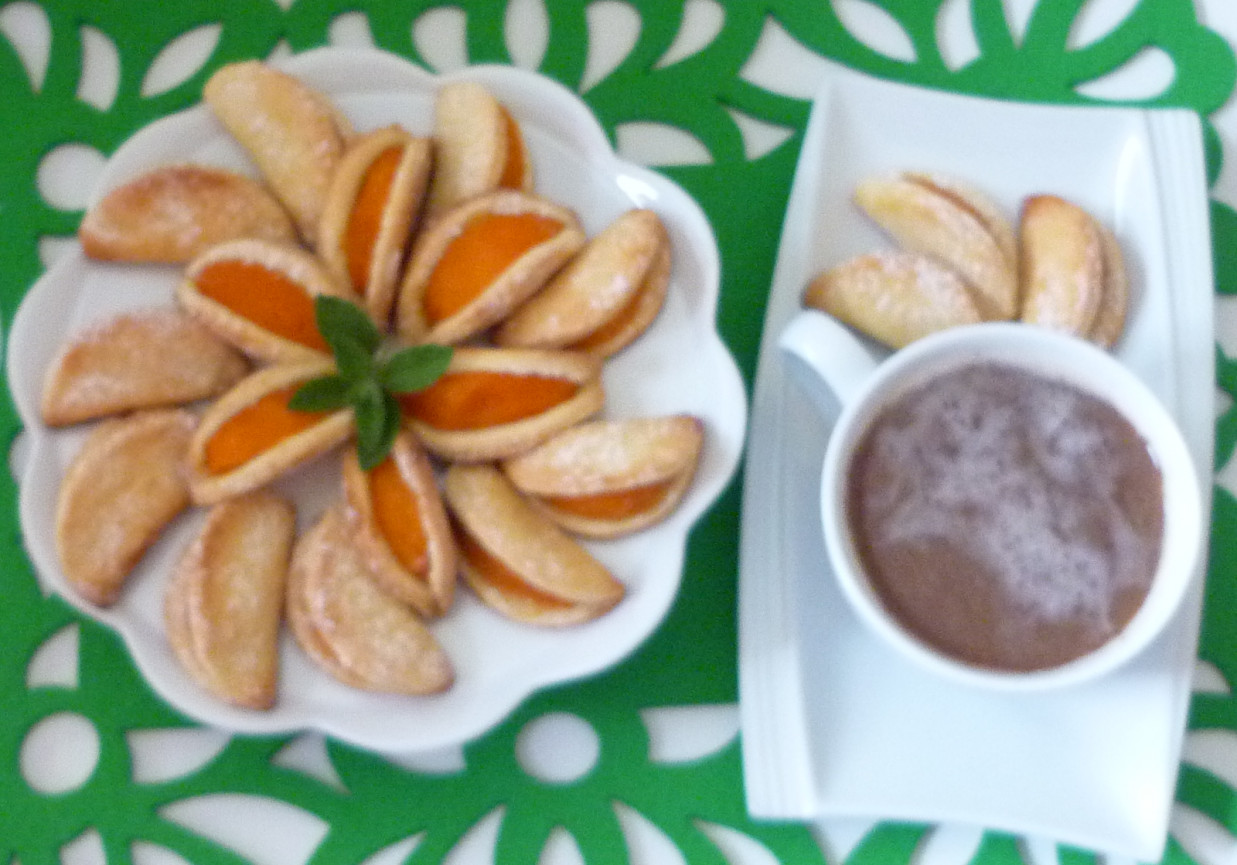 Pomarańczowe ciasteczka z morelami foto