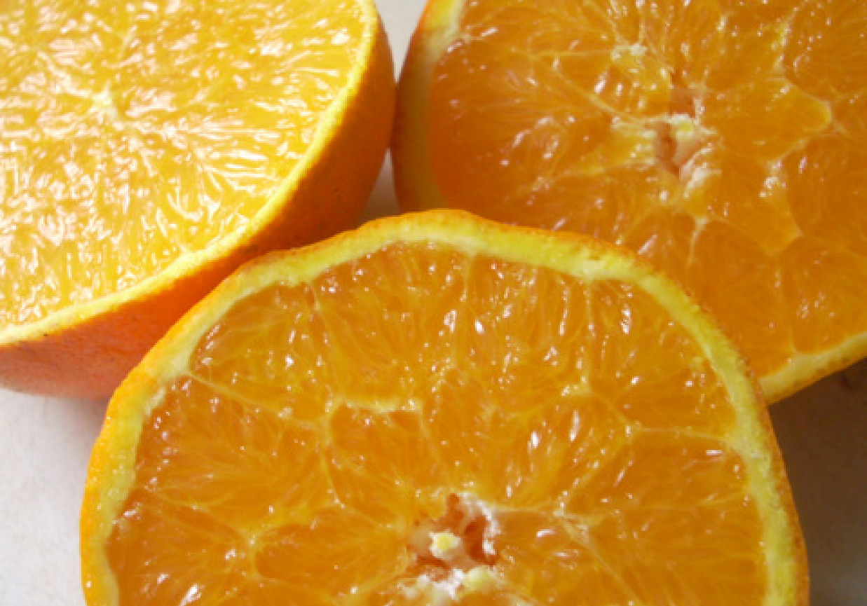 Pomarańczowe jagły z granatem foto