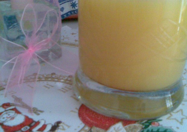 Fotografia przedstawiająca Pomarańczowy drink