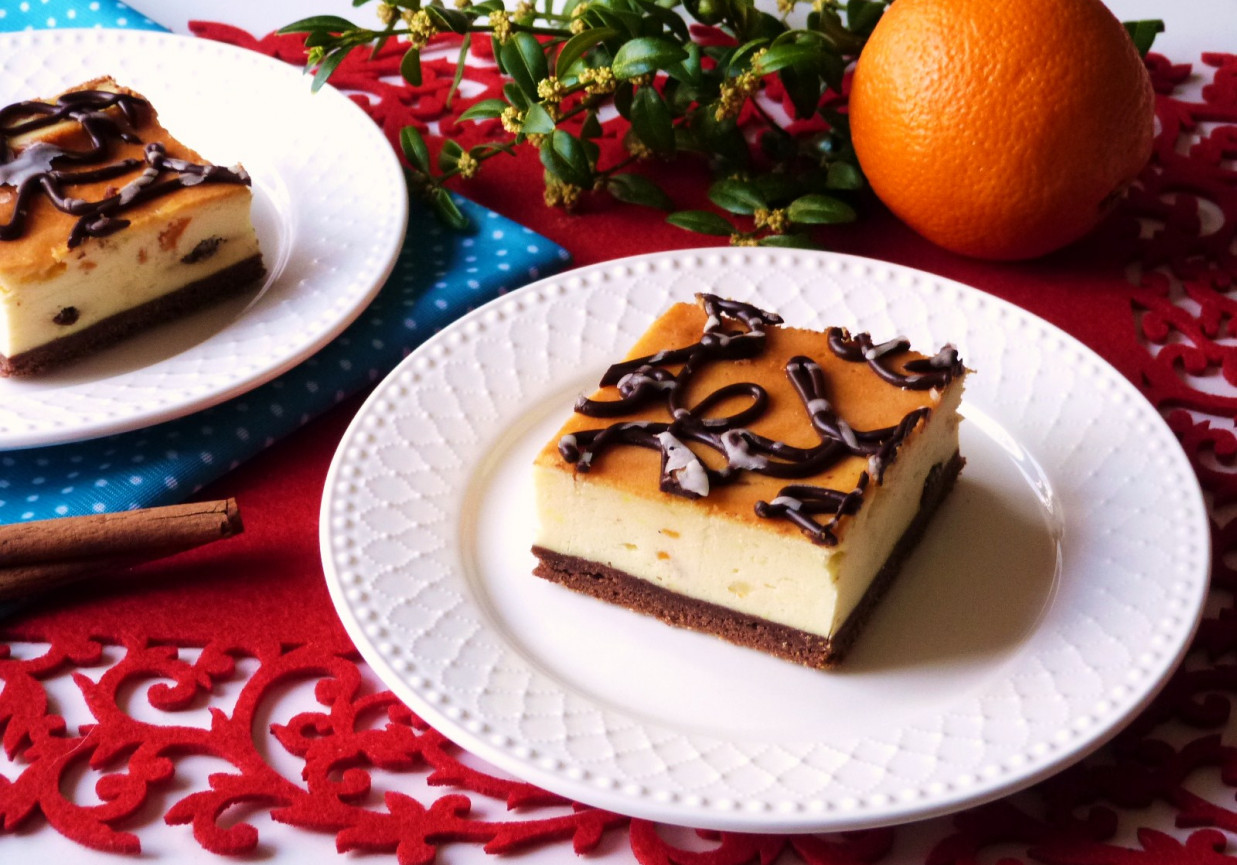 Pomarańczowy sernik z nutką piernika foto