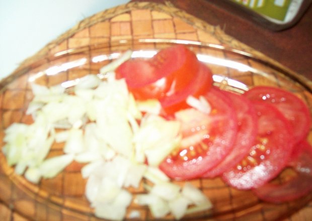 Fotografia przedstawiająca Pomidor z cebulką