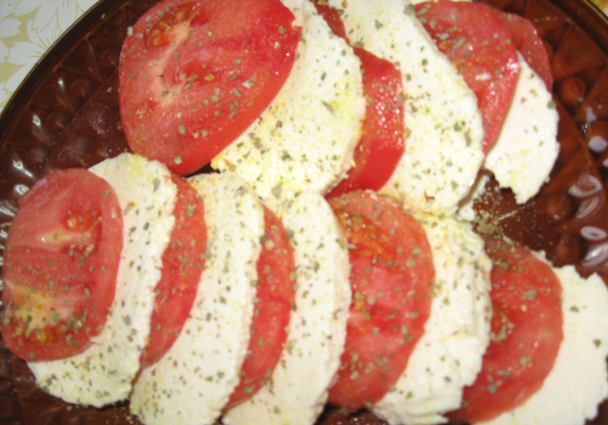 pomidor z mozzarella foto
