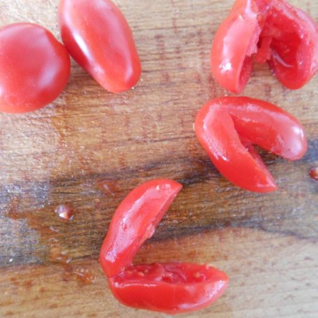 Krok 1 - Pomidorki daktylowe z lejącym sercem foto