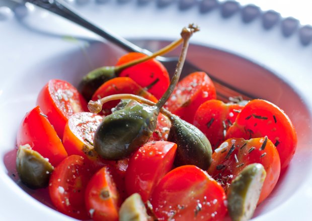 Fotografia przedstawiająca Pomidorki z kaparami