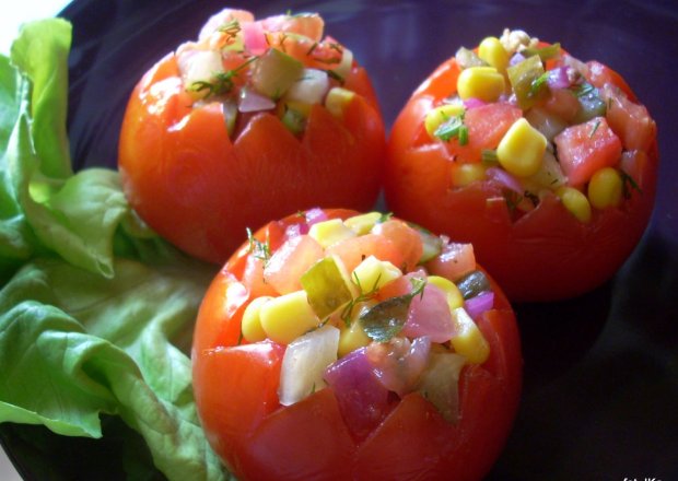 Fotografia przedstawiająca Pomidorki z warzywnym nadzieniem