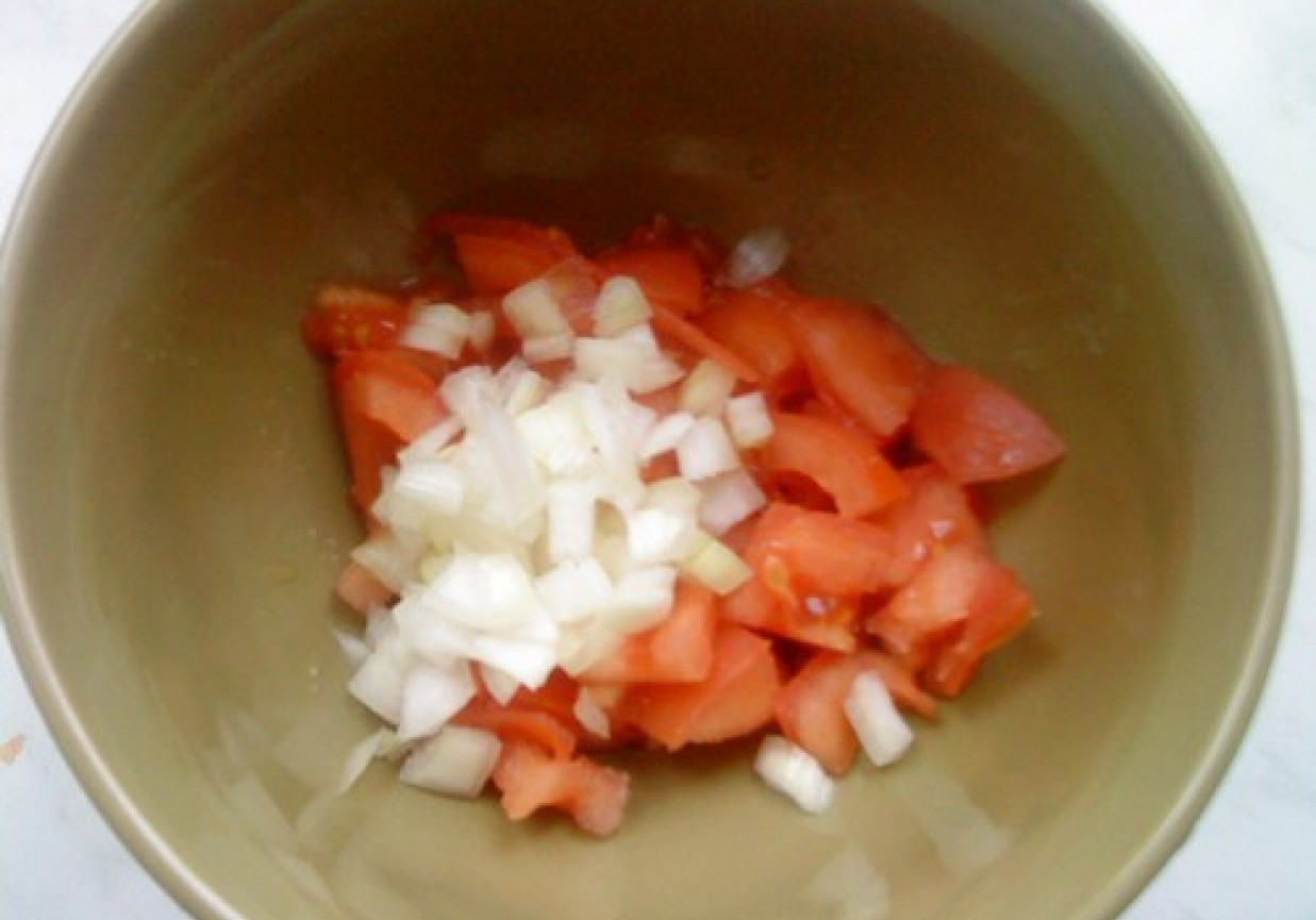 pomidorowa sałatka jajeczna foto