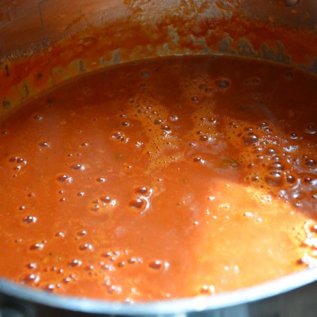 Krok 4 - Pomidorowa z bazylią i mozzarellą foto