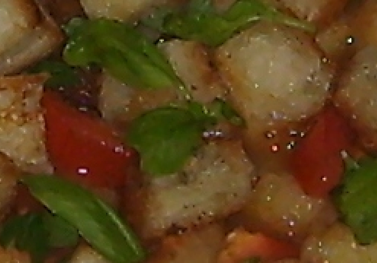 Pomidorowa z grzankami foto