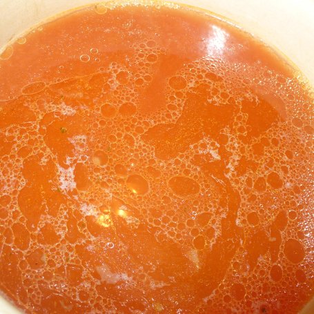 Krok 4 - Pomidorowa z muszelkami  foto
