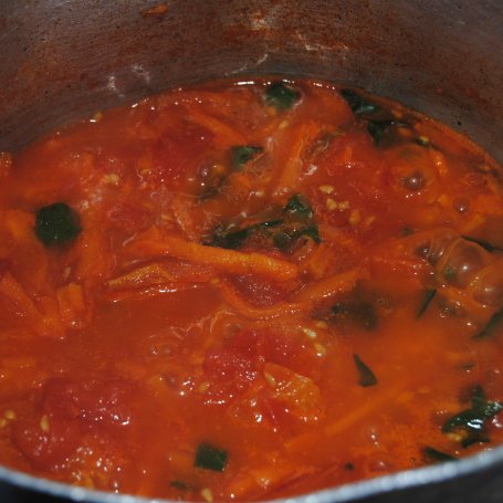 Krok 2 - Pomidorowa z pieczonych pomidorów z  serem pleśniowym foto
