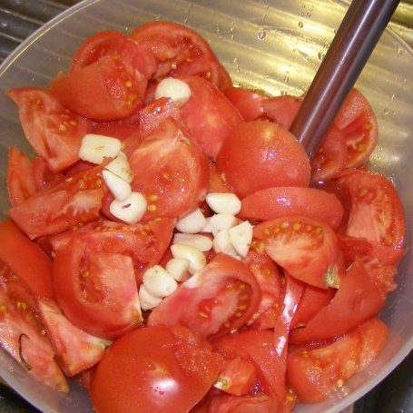 Krok 1 - pomidorowa z pomidorów na udach kurczaka z ryżem... foto