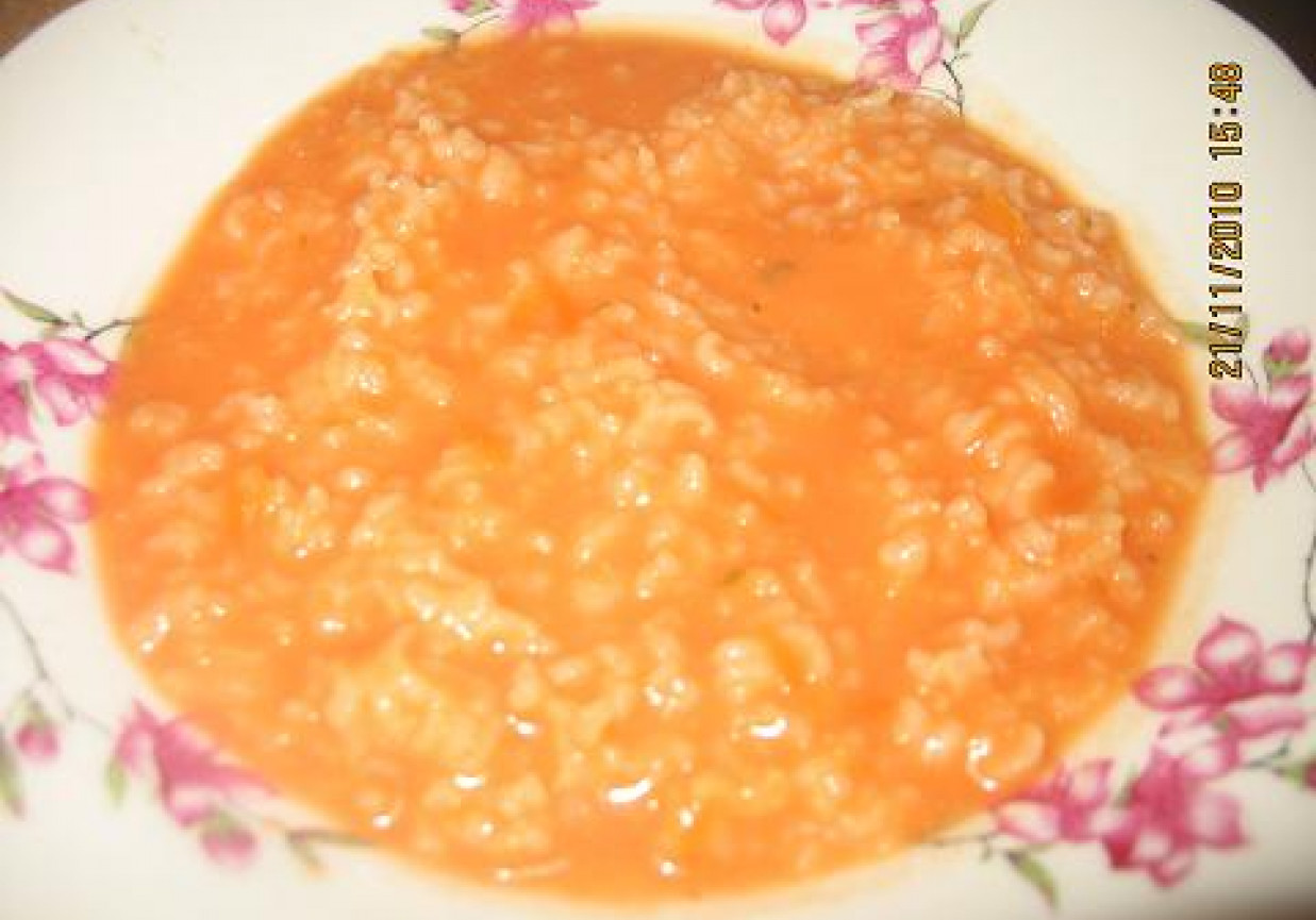 Pomidorowa z ryżem foto