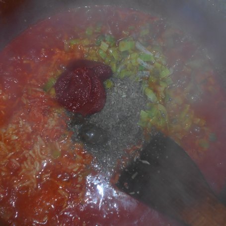 Krok 6 - Pomidorowa ze świeżych pomidorów z chili foto