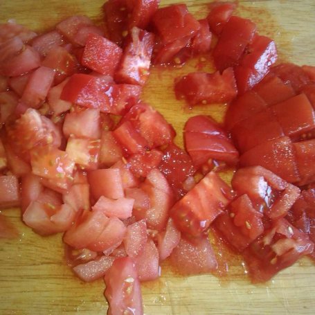 Krok 3 - Pomidorówka z duszonymi pomidorami  foto