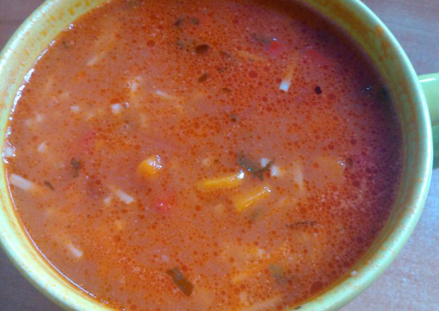 Fotografia przedstawiająca Pomidorówka z miksem pomidorów