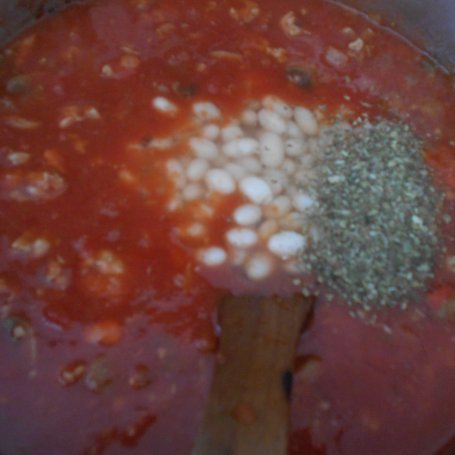 Krok 5 - Pomidorówka z passaty z szynką i pieczarkami foto