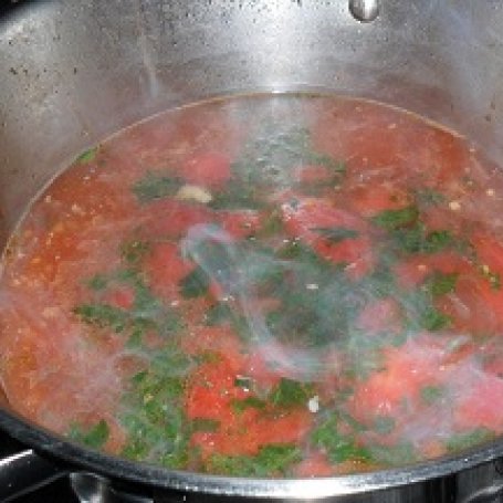 Krok 3 - Pomidorówka z pomidorów z puszki foto