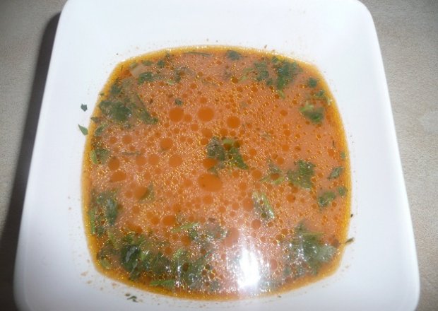 Fotografia przedstawiająca Pomidorówka z serem i cynamonem