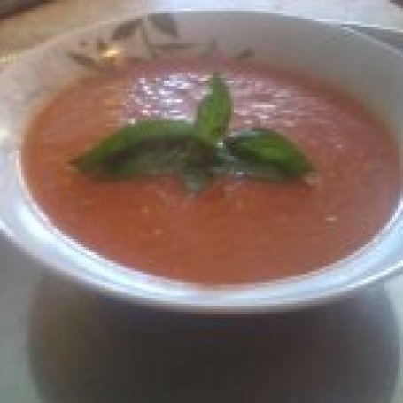 Krok 10 - Pomidorowo- cukiniowy krem z dodatkiem bazyli foto