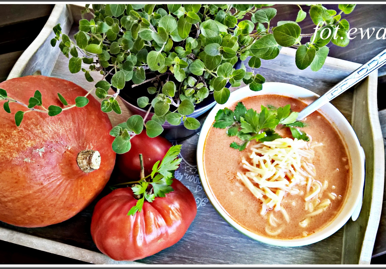 Pomidorowo - dyniowa zupa Zewy foto