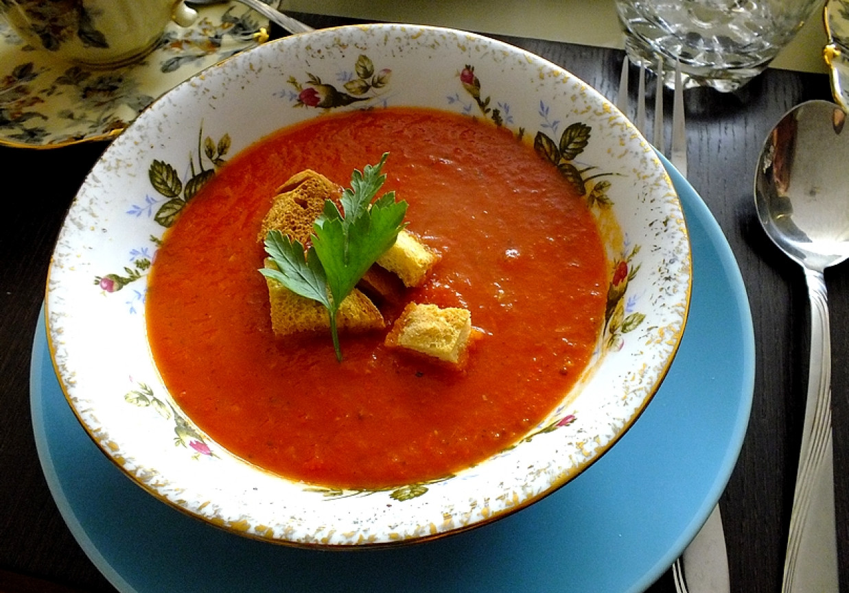 Pomidorowo - paprykowa zupa krem foto
