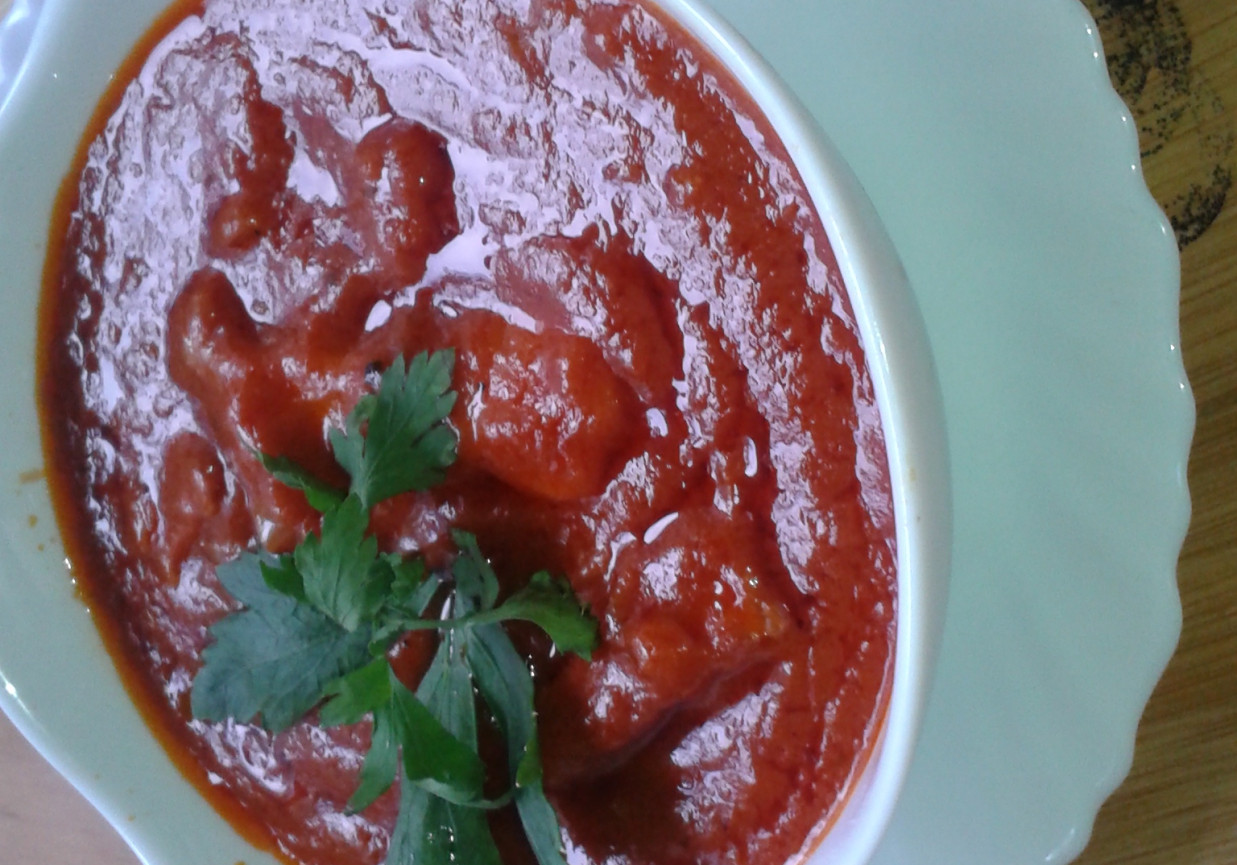 Pomidorowy sosik z boczkiem wędzonym  foto