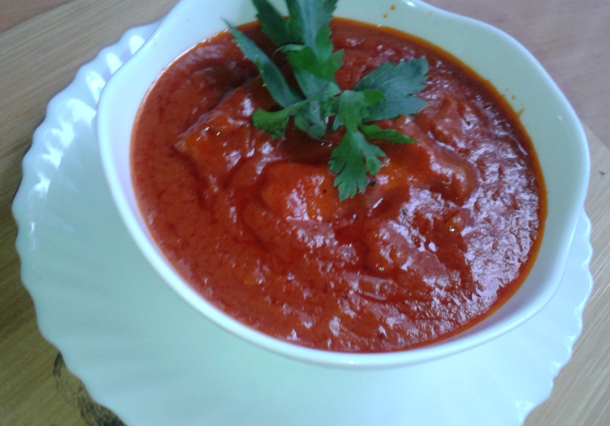 Pomidorowy sosik z boczkiem wędzonym  foto