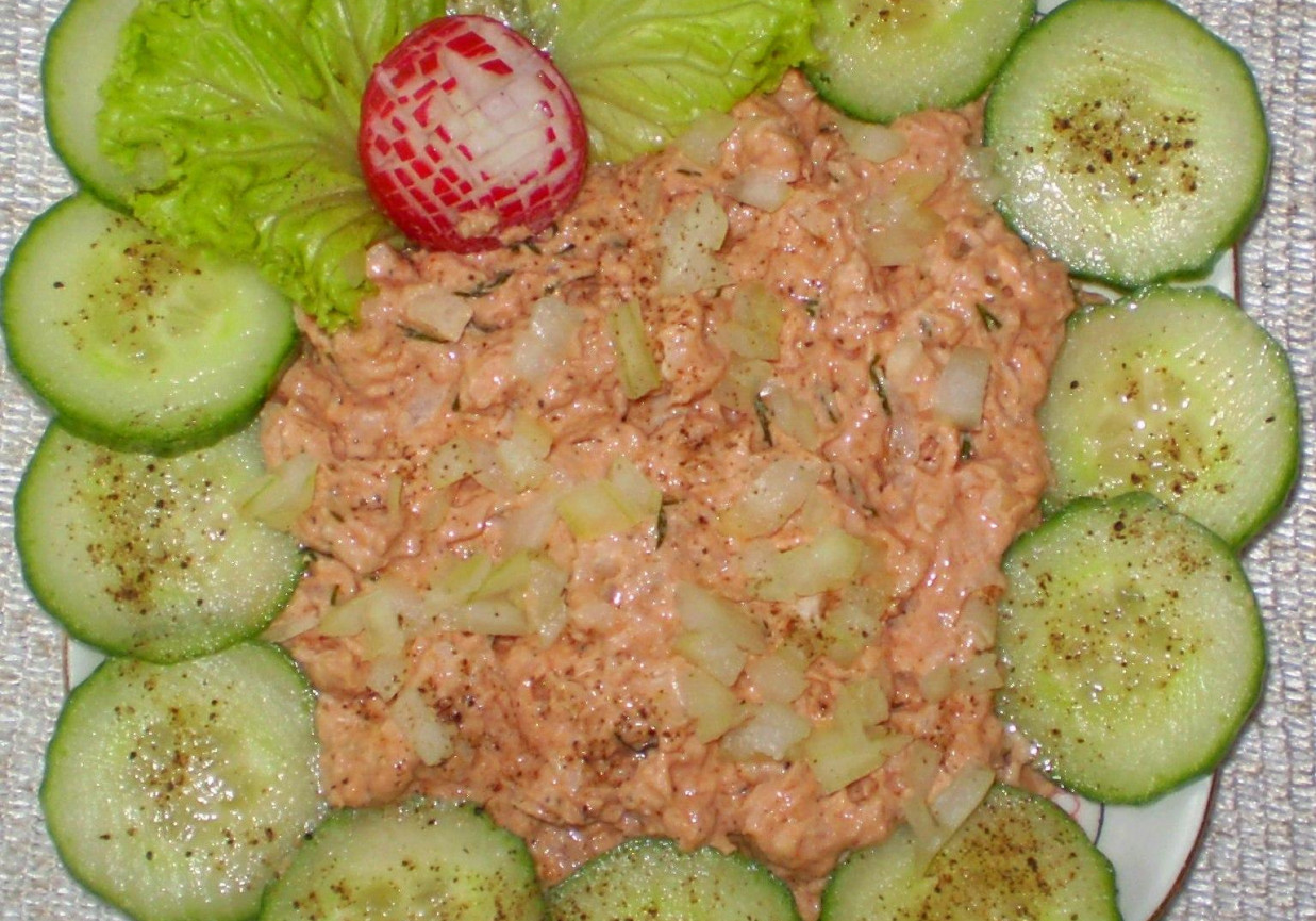 Pomidorowy tuńczyk – pasta do kanapek : foto