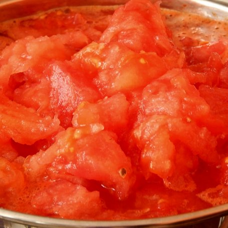 Krok 2 - Pomidory duszone i sok - do słoików foto