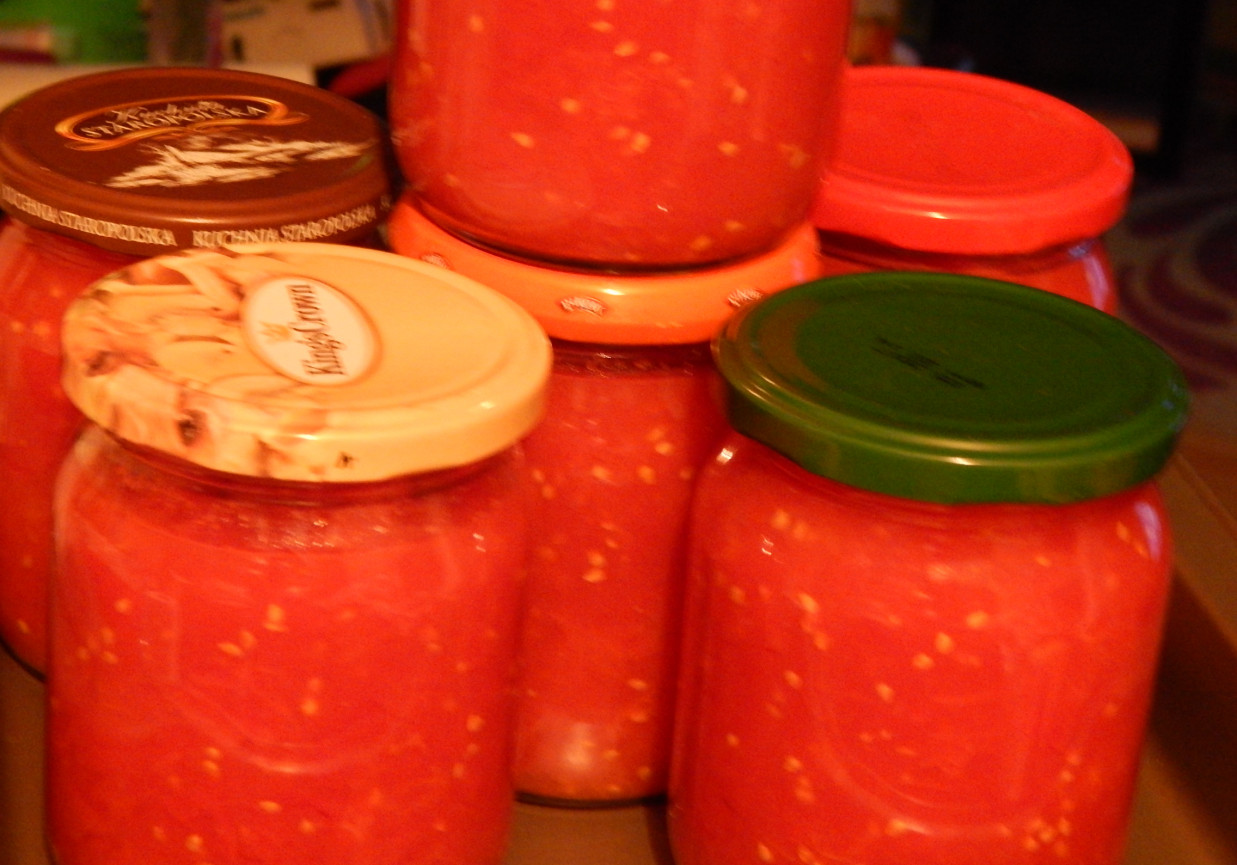Pomidory duszone z papryką - na zimę foto