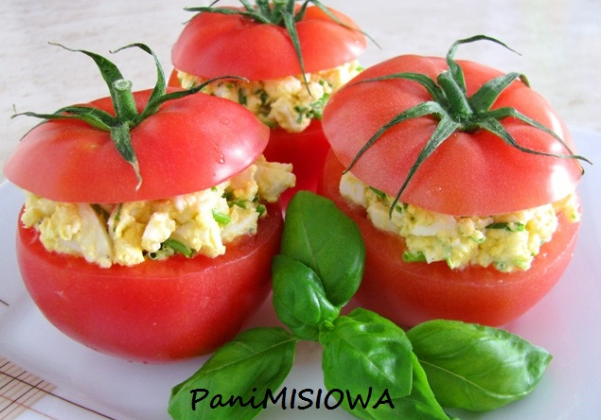 Pomidory faszerowane jajkiem foto
