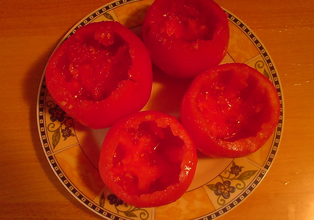 pomidory faszerowane komosą ryżową foto