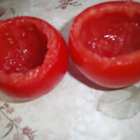 Krok 2 - Pomidory faszerowane łazankami foto