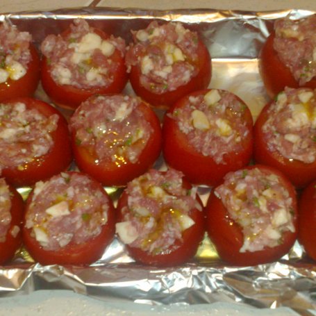 Krok 4 - pomidory faszerowane mięsem i mozarellą foto