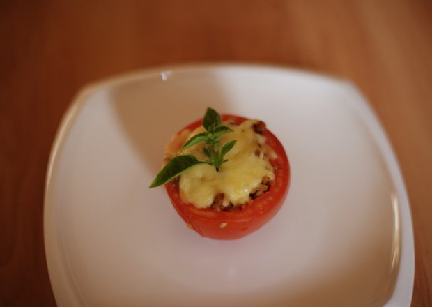 Fotografia przedstawiająca Pomidory faszerowane
