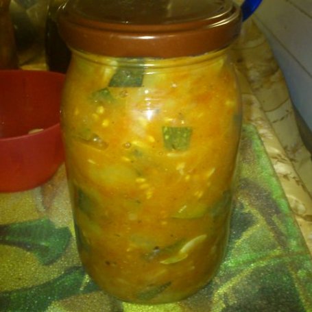 Krok 4 - Pomidory i cukinia sos do makaranów w słoiku foto